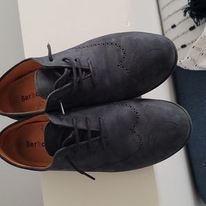 dark navy shoes